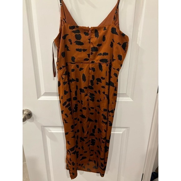 NWT MIDI Cheetah Print Dress - Picture 5 of 6